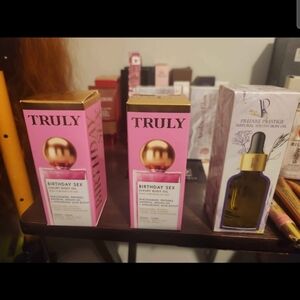 TRULY Pink and Gold Body Oil